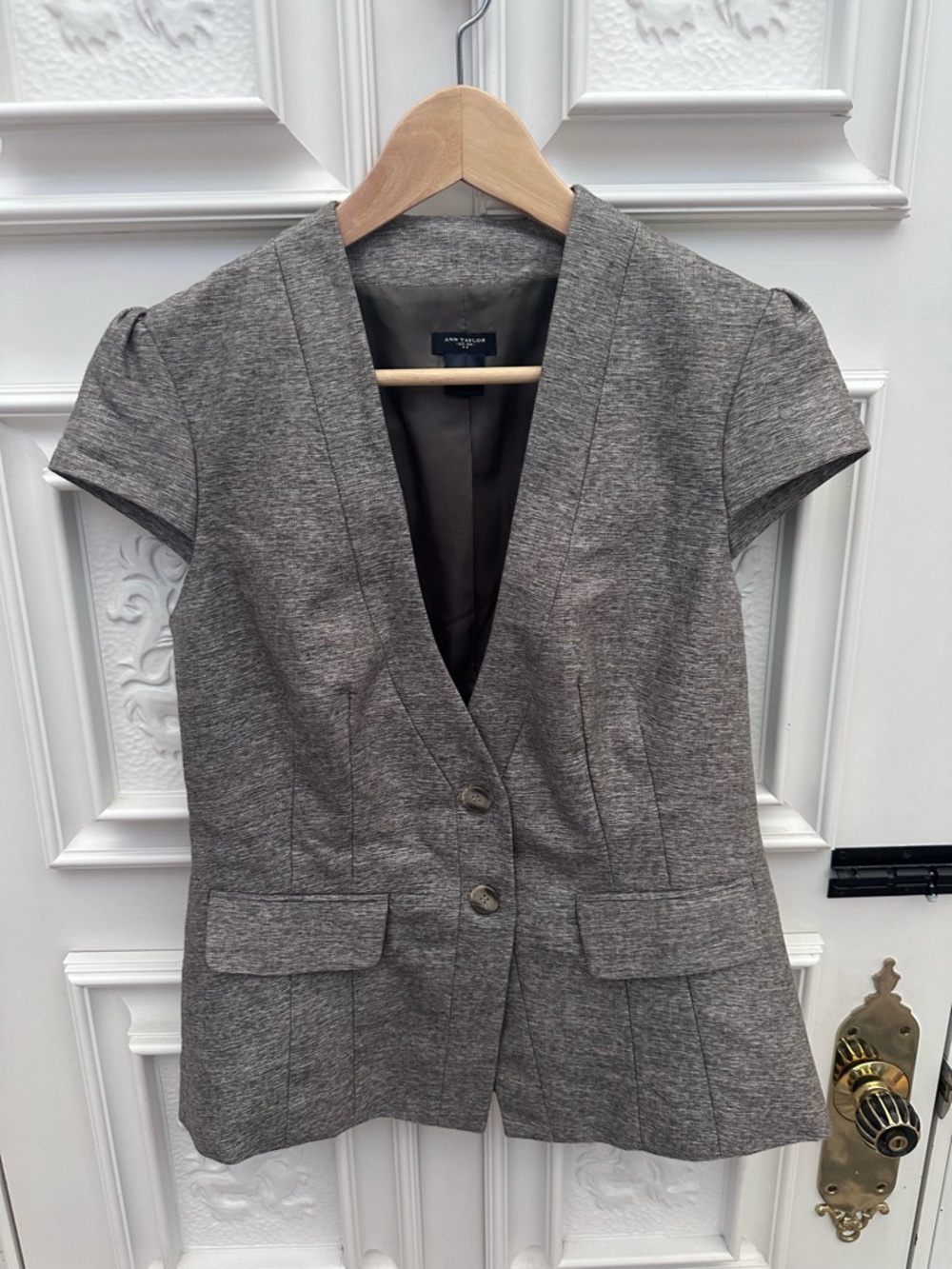 Ann Taylor - Heathered Greige/Taupe Button-Front Blazer - Size 4